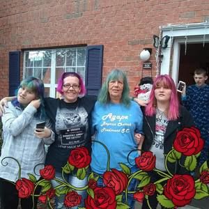 Meet your Posher, Crystal